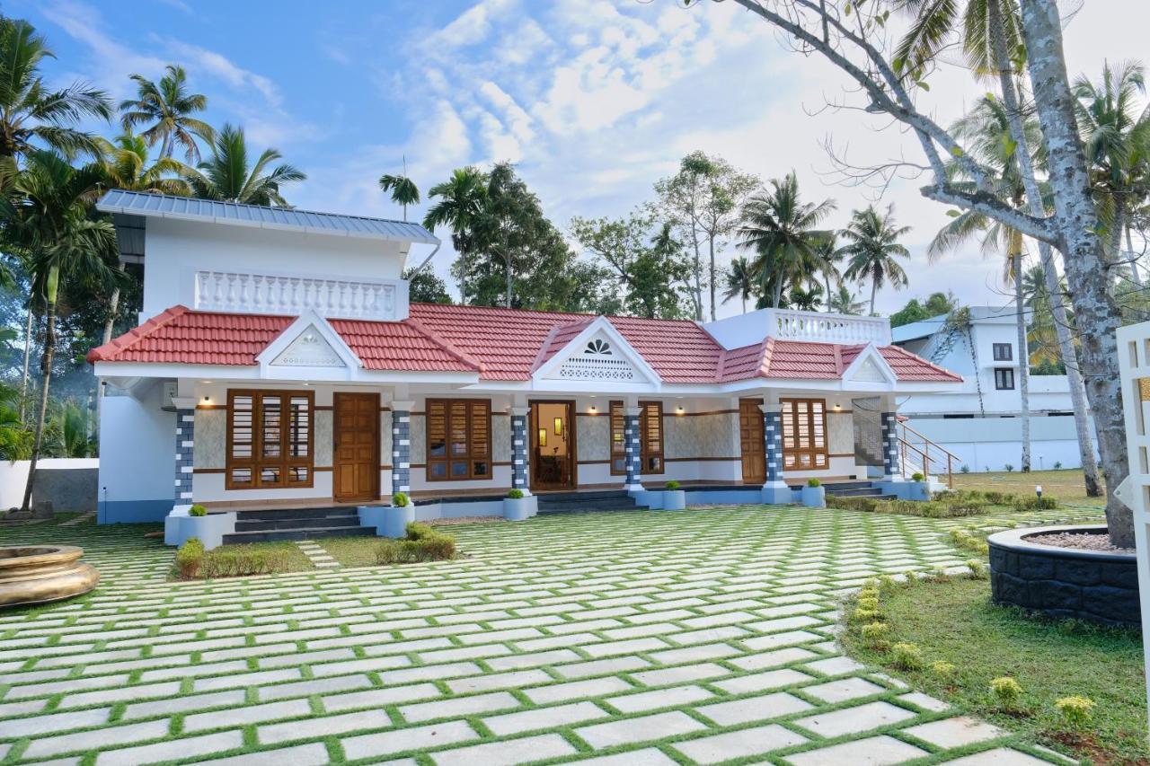 Serene Stay Alappuzha Esterno foto