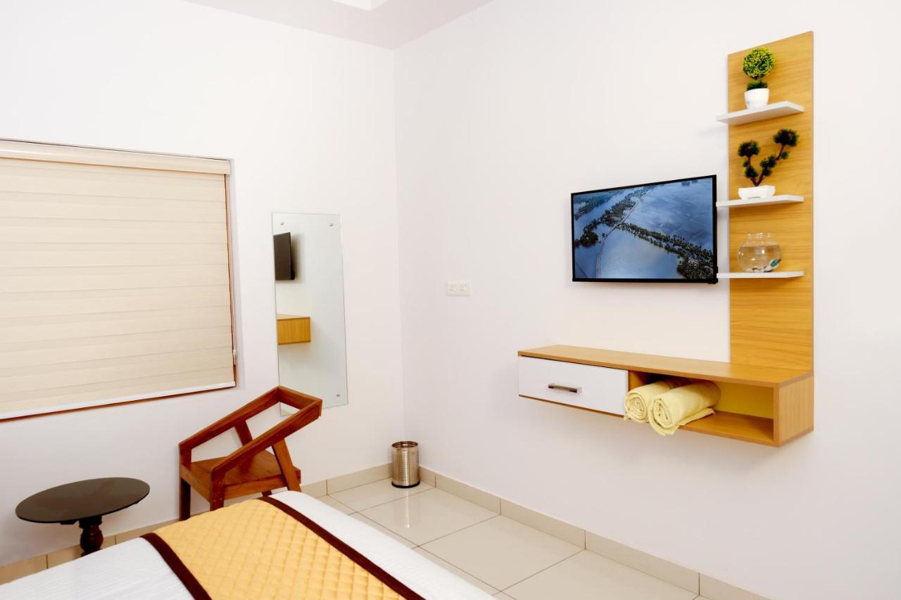 Serene Stay Alappuzha Esterno foto